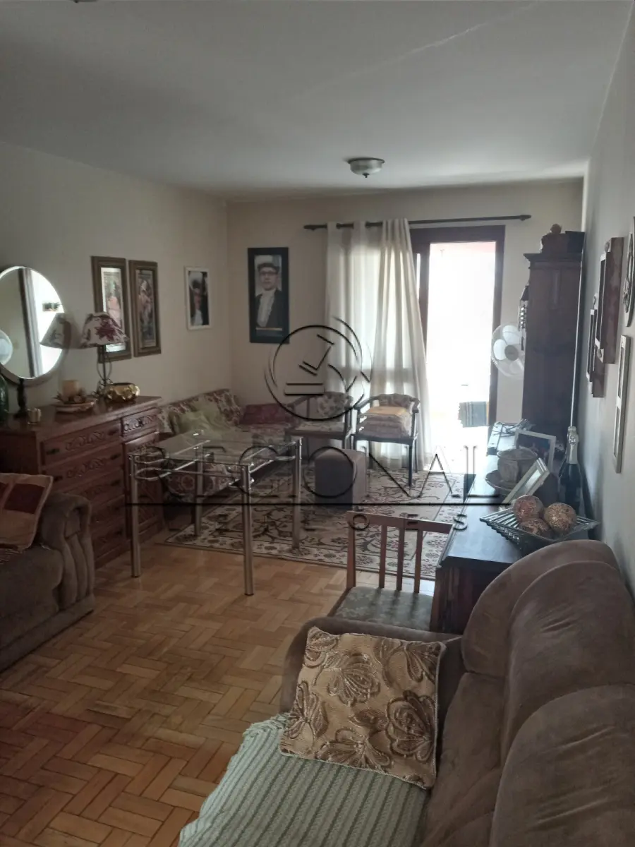 Apartamento (foto 2 de 8)