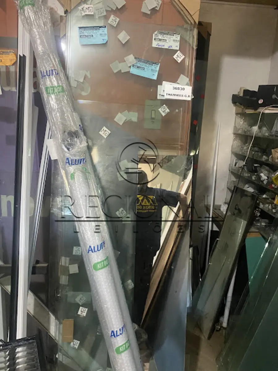 LOTE 007 - (05) BOX DE VIDRO P/ BANHEIRO