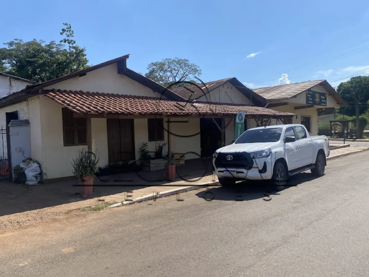 LOTE 001 - TERRENO E BENFEITORIAS (BROCHIER/RS)