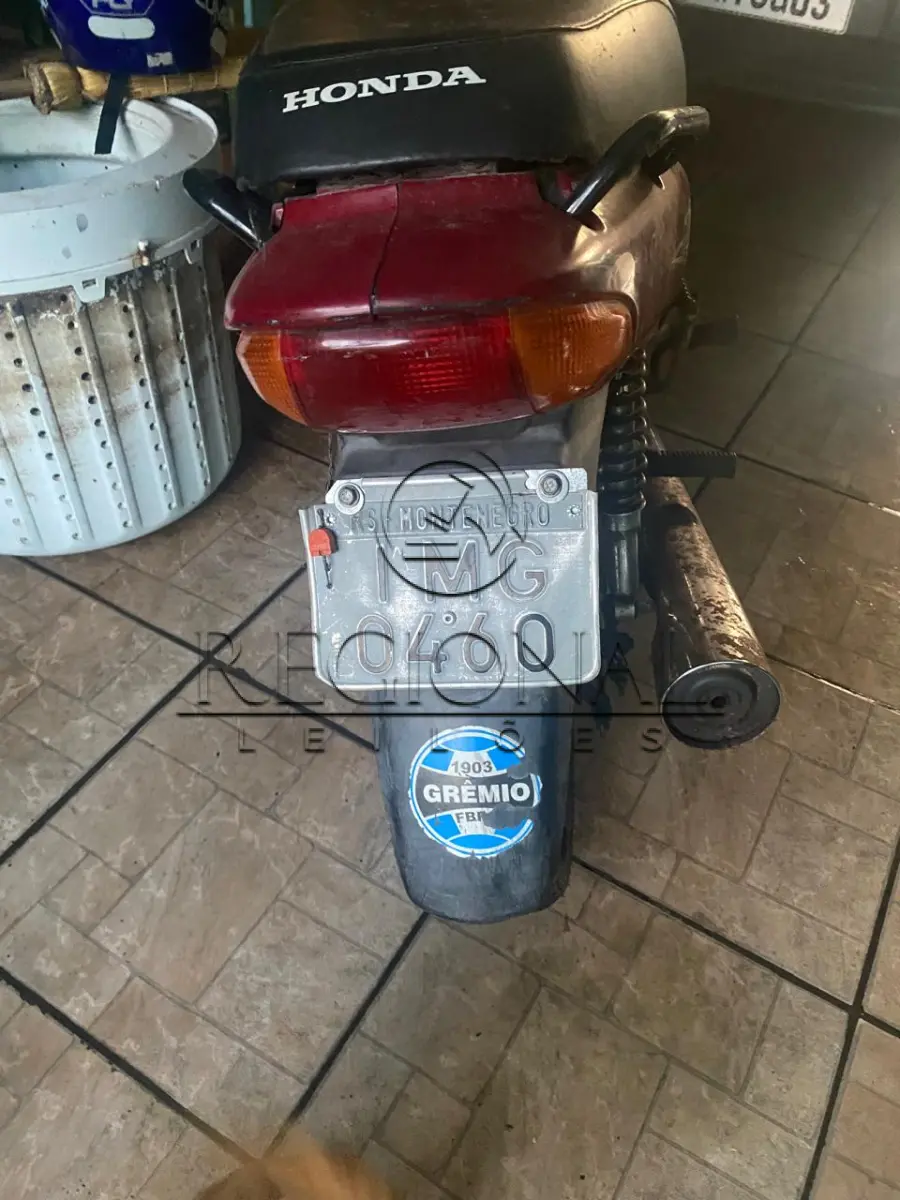 LOTE 001 - HONDA/C100 BIZ 2004/2005