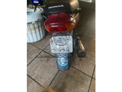 LOTE 001 - HONDA/C100 BIZ 2004/2005